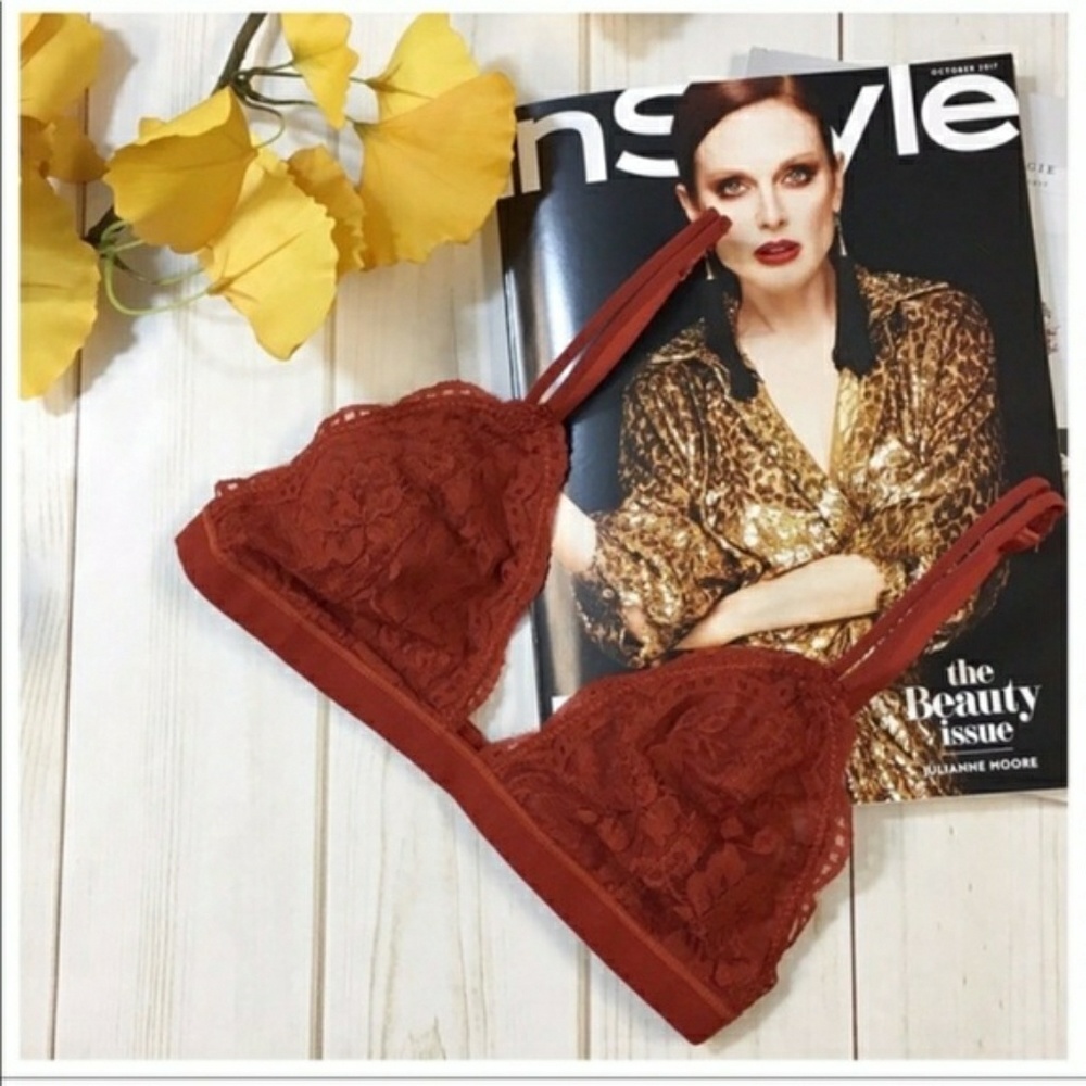 NWT LACE BRALLETTE - Picture 2 of 6